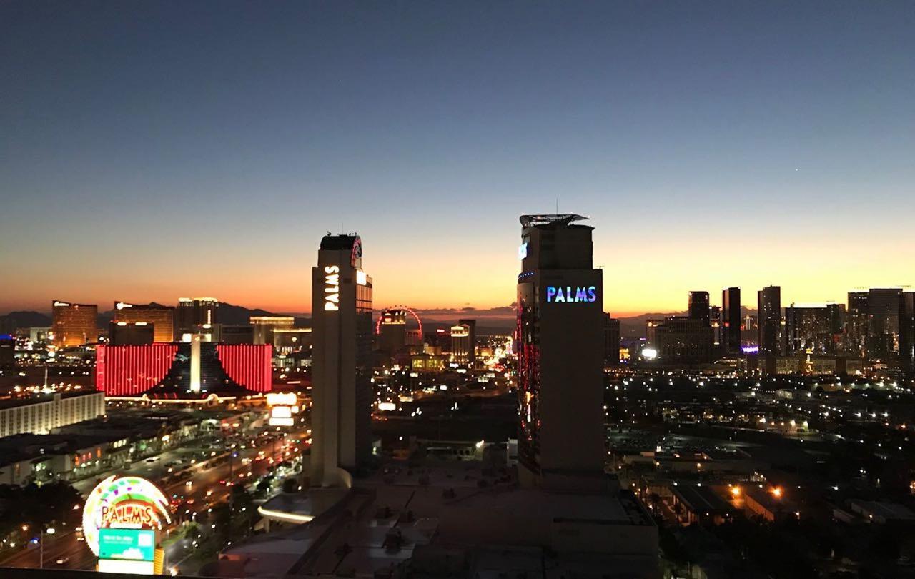 Palms Place - 27Th Floor Strip View Studio Aparthotel Las Vegas Luaran gambar